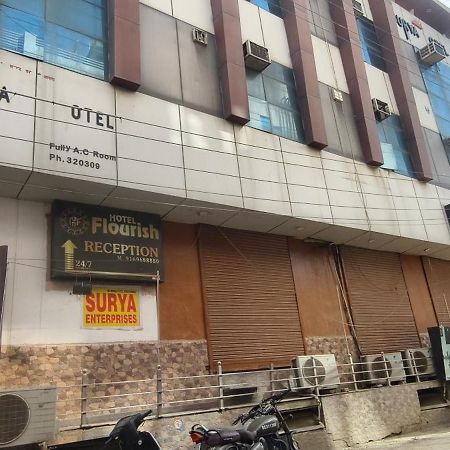 Surya Hotel Sirsa Exterior foto